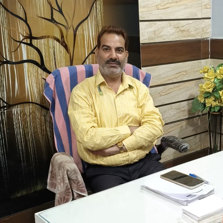 Dr. Sudhir Taneja
